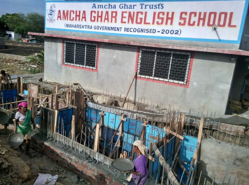 Wassertanks für die Schule